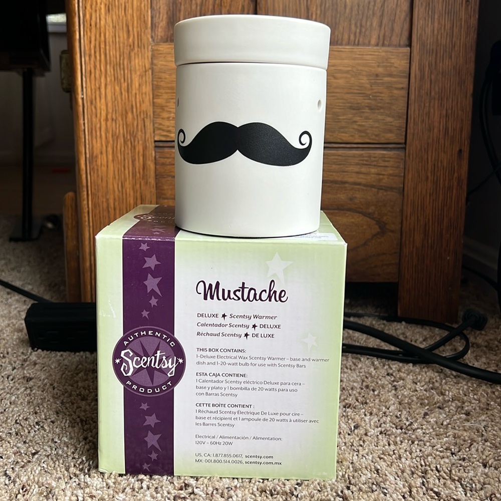 SCENTSY Wax Warmer